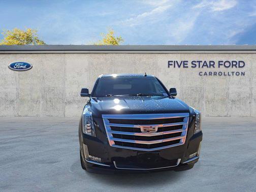 2017 Cadillac Escalade Luxury