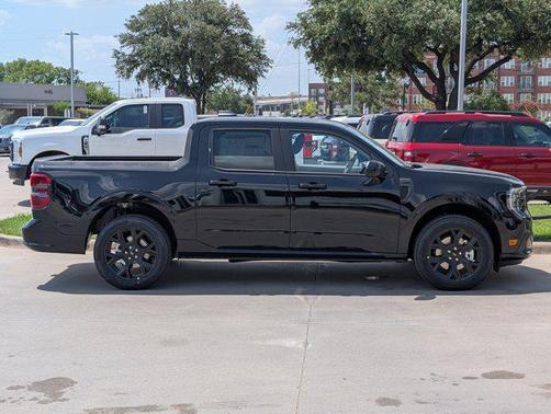 2025 Ford Maverick Lobo Standard