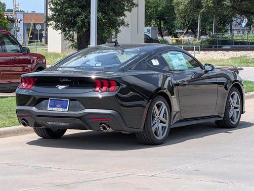 2025 Ford Mustang EcoBoost