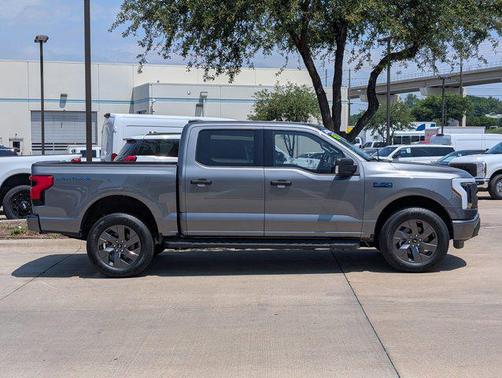 2024 Ford F-150 Lightning XLT