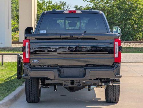 2025 Ford F-250 Platinum