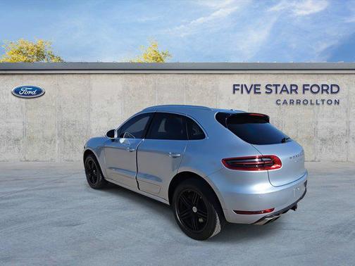 2015 Porsche Macan Turbo