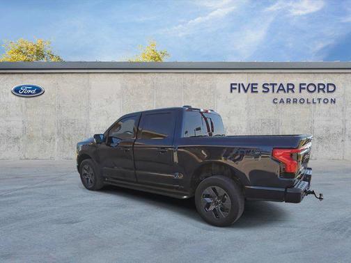2023 Ford F-150 Lightning LARIAT