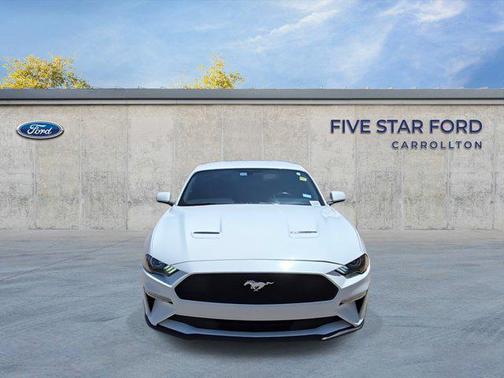2020 Ford Mustang EcoBoost