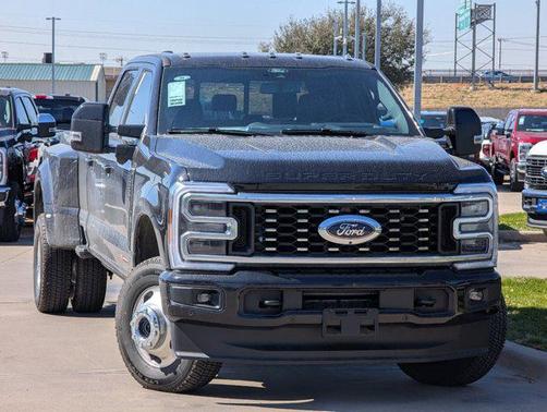 2025 Ford F-350 Platinum
