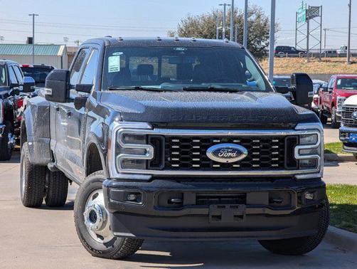 2025 Ford F-350 Platinum