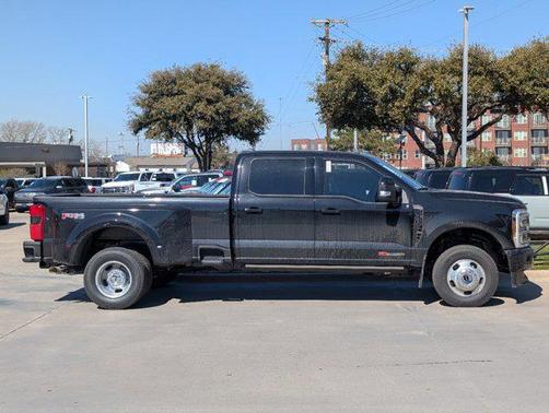 2025 Ford F-350 Platinum