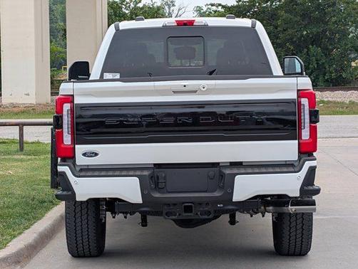 2025 Ford F-350 Platinum