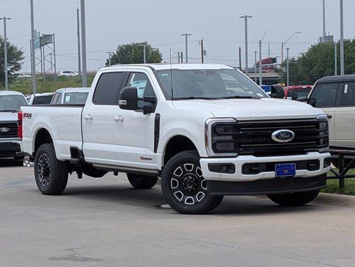 2025 Ford F-350 Platinum