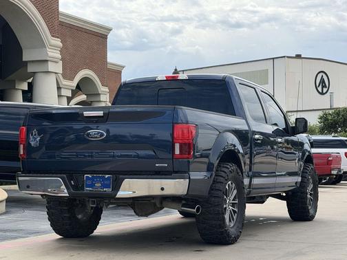 Blue 2018 Ford F-150 XLT