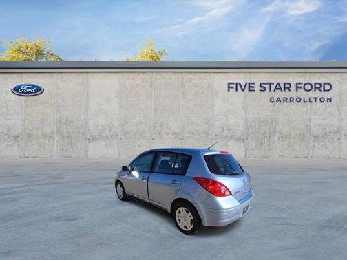 2011 Nissan Versa 1.8 S