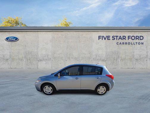 2011 Nissan Versa 1.8 S