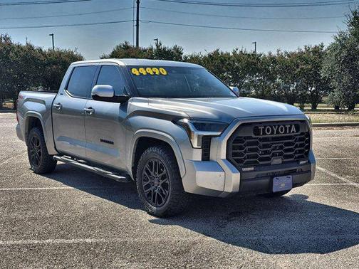 2022 Toyota Tundra SR5