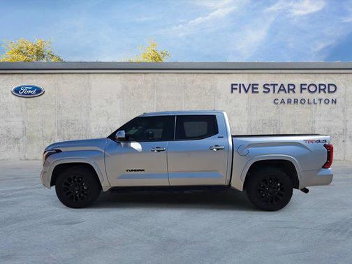 2022 Toyota Tundra SR5