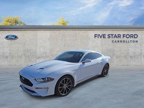 2022 Ford Mustang EcoBoost
