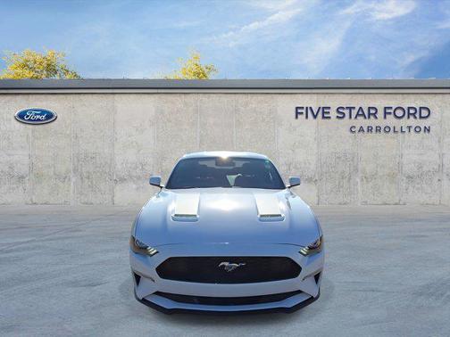 2022 Ford Mustang EcoBoost