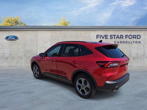 Rapid Red Metallic Tinted Clearcoat 2025 Ford Escape ST-Line