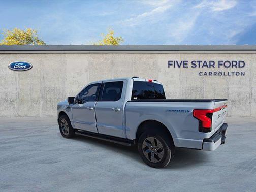 2024 Ford F-150 Lightning LARIAT