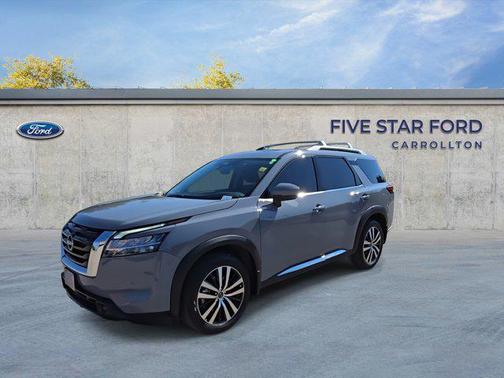 2023 Nissan Pathfinder Platinum FWD