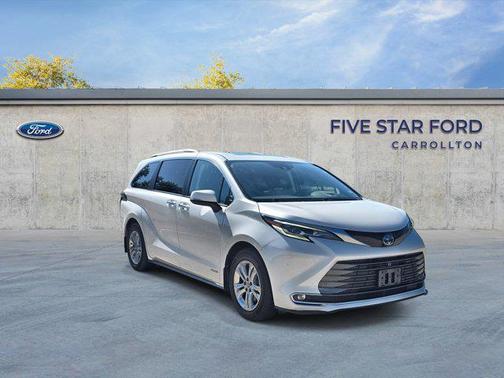 2021 Toyota Sienna Platinum 7 Passenger