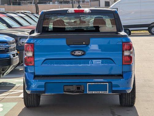 2026 Ford Maverick Lobo Standard