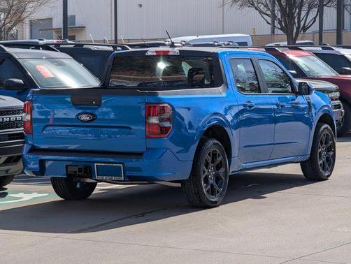 2026 Ford Maverick Lobo Standard