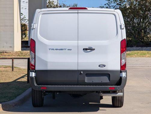 2025 Ford Transit-150 XL
