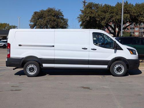 2025 Ford Transit-150 XL