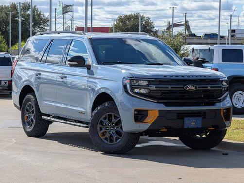 2025 Ford Expedition Tremor