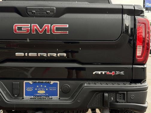 Onyx Black 2024 GMC Sierra 1500 AT4X
