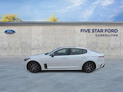 2022 Kia Stinger GT-Line