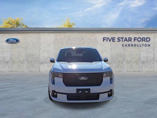 2025 Ford Maverick Lobo Standard