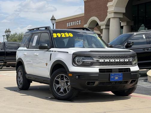 Oxford White 2024 Ford Bronco Sport Badlands