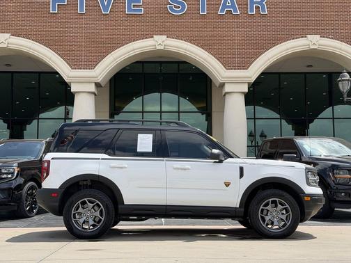 Oxford White 2024 Ford Bronco Sport Badlands