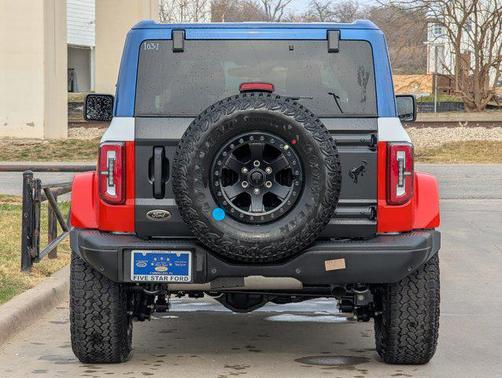 Oxford White 2025 Ford Bronco Stroppe Edition