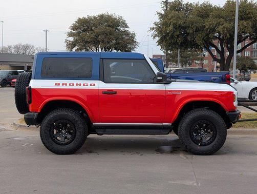 Oxford White 2025 Ford Bronco Stroppe Edition