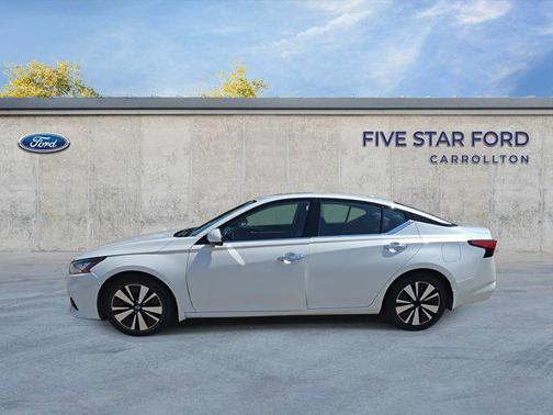 2020 Nissan Altima 2.5 SV