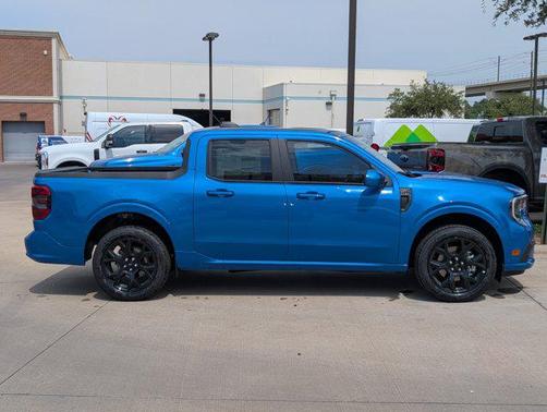 2025 Ford Maverick Lobo Standard
