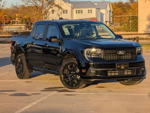 Shadow Black 2026 Ford Maverick Lobo Standard