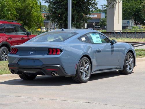 2025 Ford Mustang EcoBoost