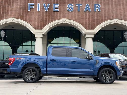 Atlas Blue Metallic 2022 Ford F-150 XLT