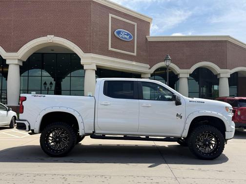 Summit White 2023 Chevrolet Silverado 1500 RST