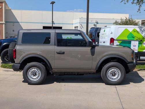 2025 Ford Bronco Base 2 Door 4x4