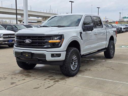 Avalanche 2026 Ford F-150 XLT