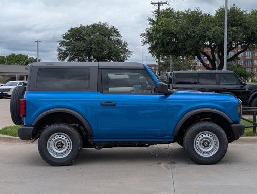 2025 Ford Bronco Base 2 Door 4x4