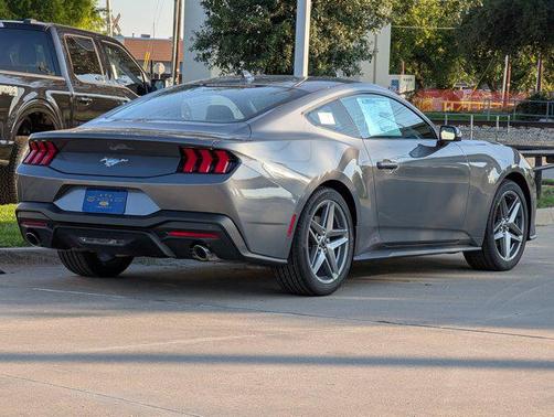 2025 Ford Mustang EcoBoost