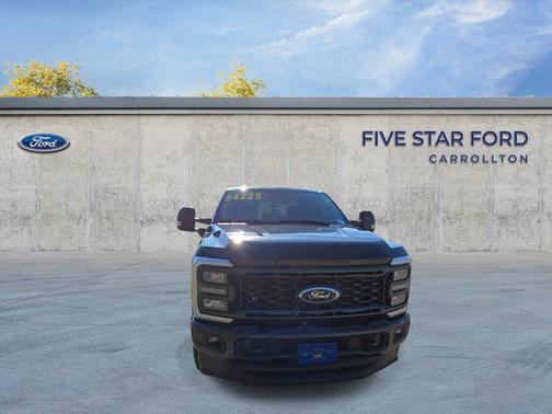 2023 Ford F-350 XLT