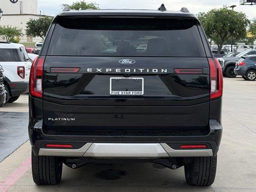 Agate Black Metallic 2026 Ford Expedition Platinum