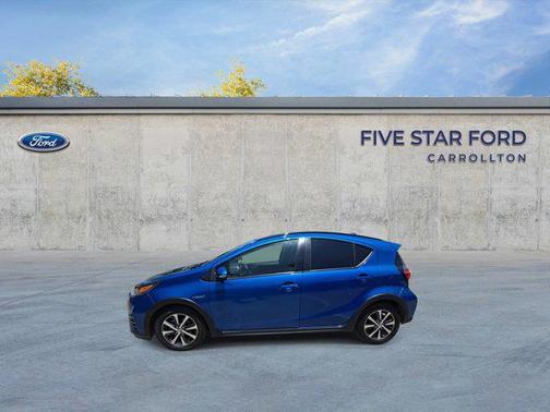 2018 Toyota Prius c Four