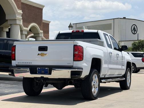 Summit White 2017 Chevrolet Silverado 2500 LTZ